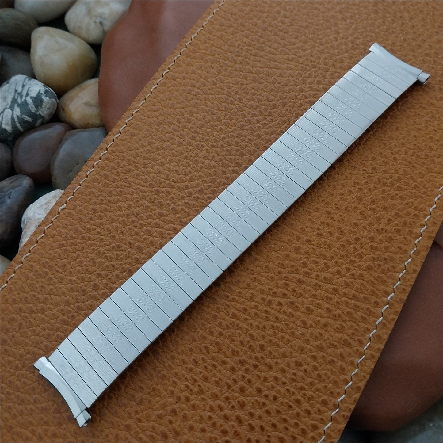 18mm 19mm 20mm Bulova Stainless Steel Expansion Unused 1970s Vintage Watch Band