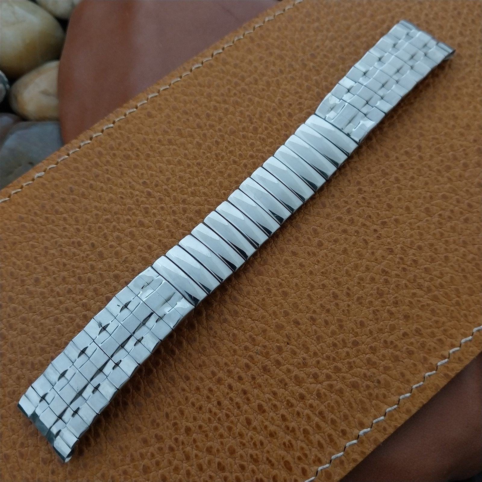 17.2mm Stainless Steel Center Expansion Unused nos Vintage Watch Band