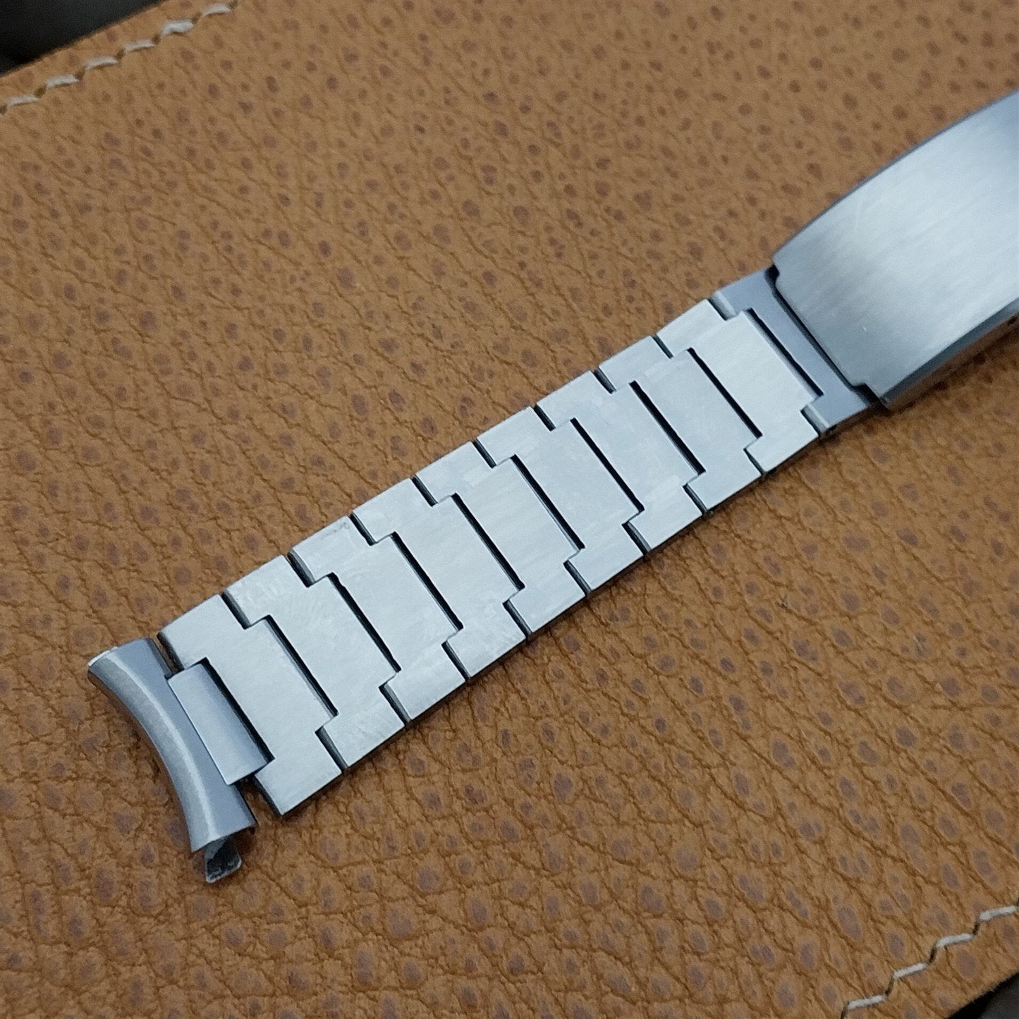 17mm Stainless Steel Curved-End Lenox nos Unused 1970s Vintage Watch Band