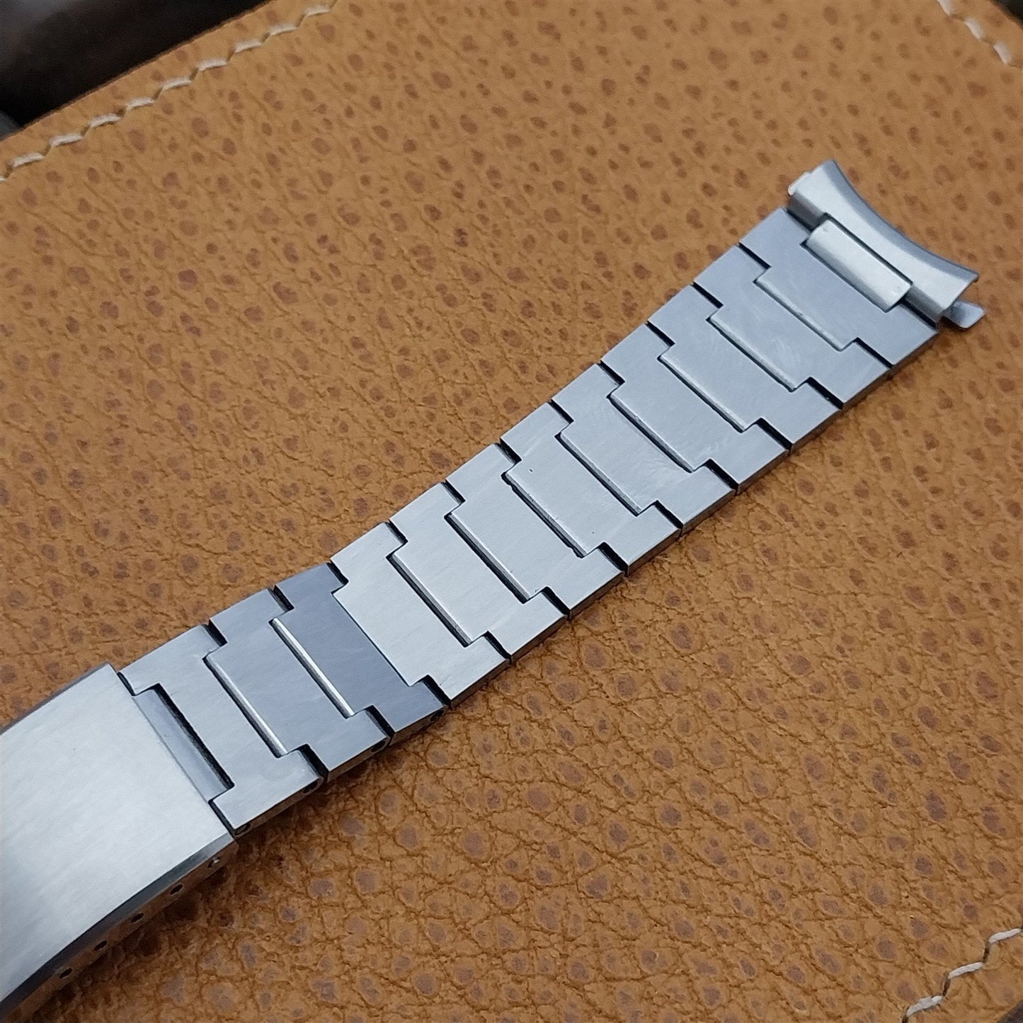 17mm Stainless Steel Curved-End Lenox nos Unused 1970s Vintage Watch Band