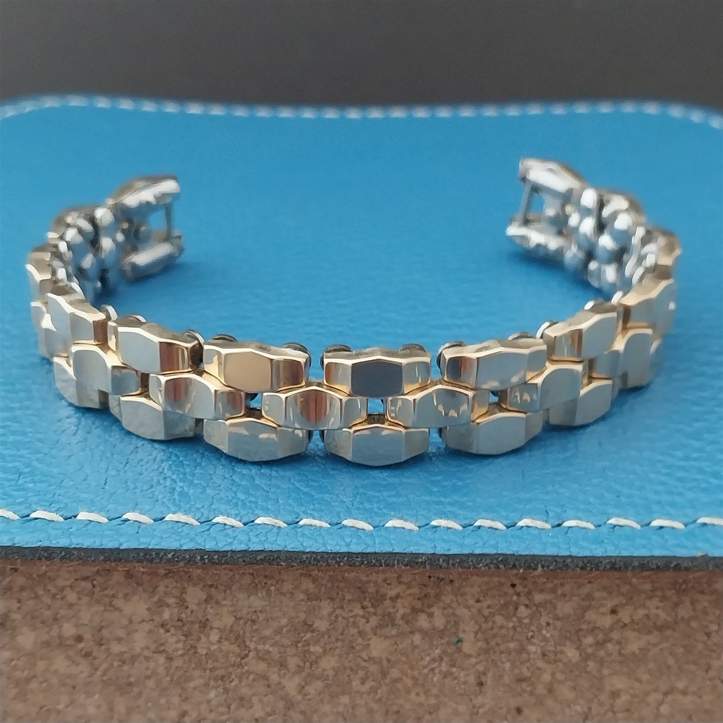 Apex Quadra-Flex 12k 1950s Yellow Gold-Filled Ladies Vintage Watch Band