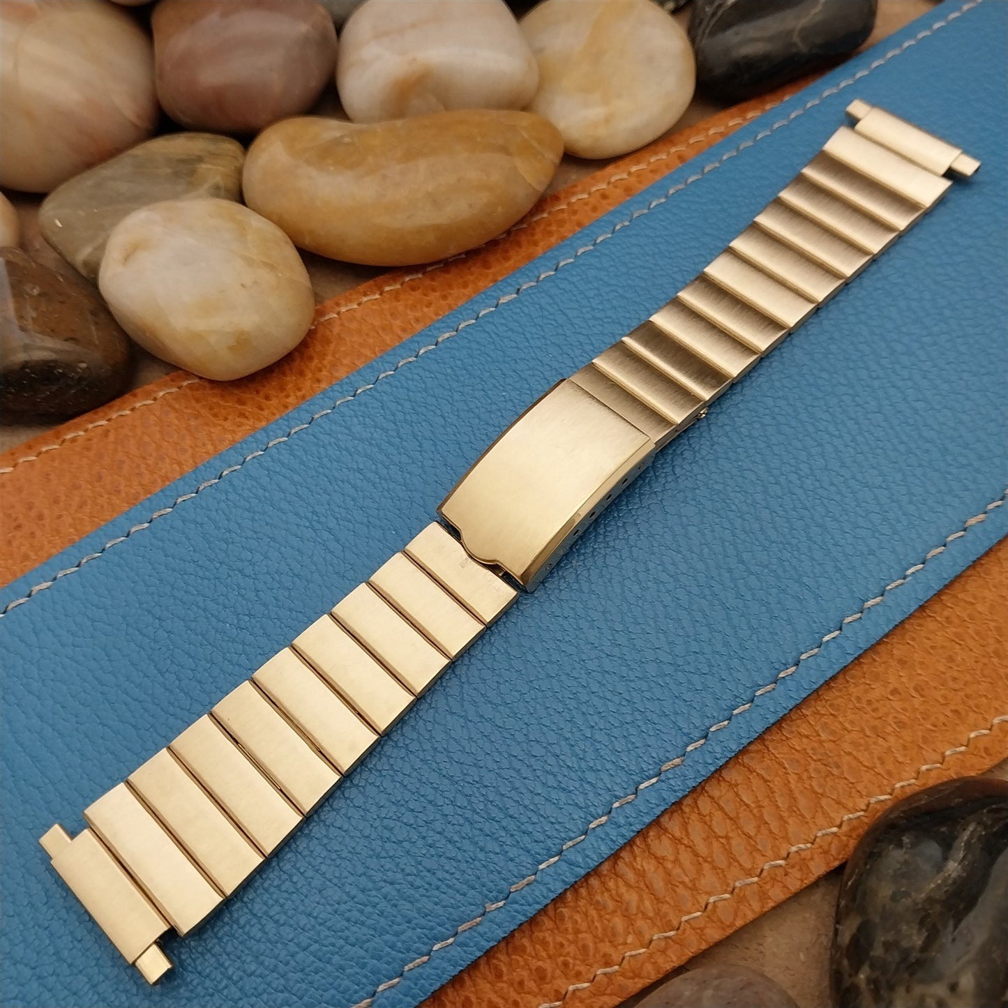 1970s Gold-tone Speidel nos 18mm 20mm 22mm Vintage Watch Band
