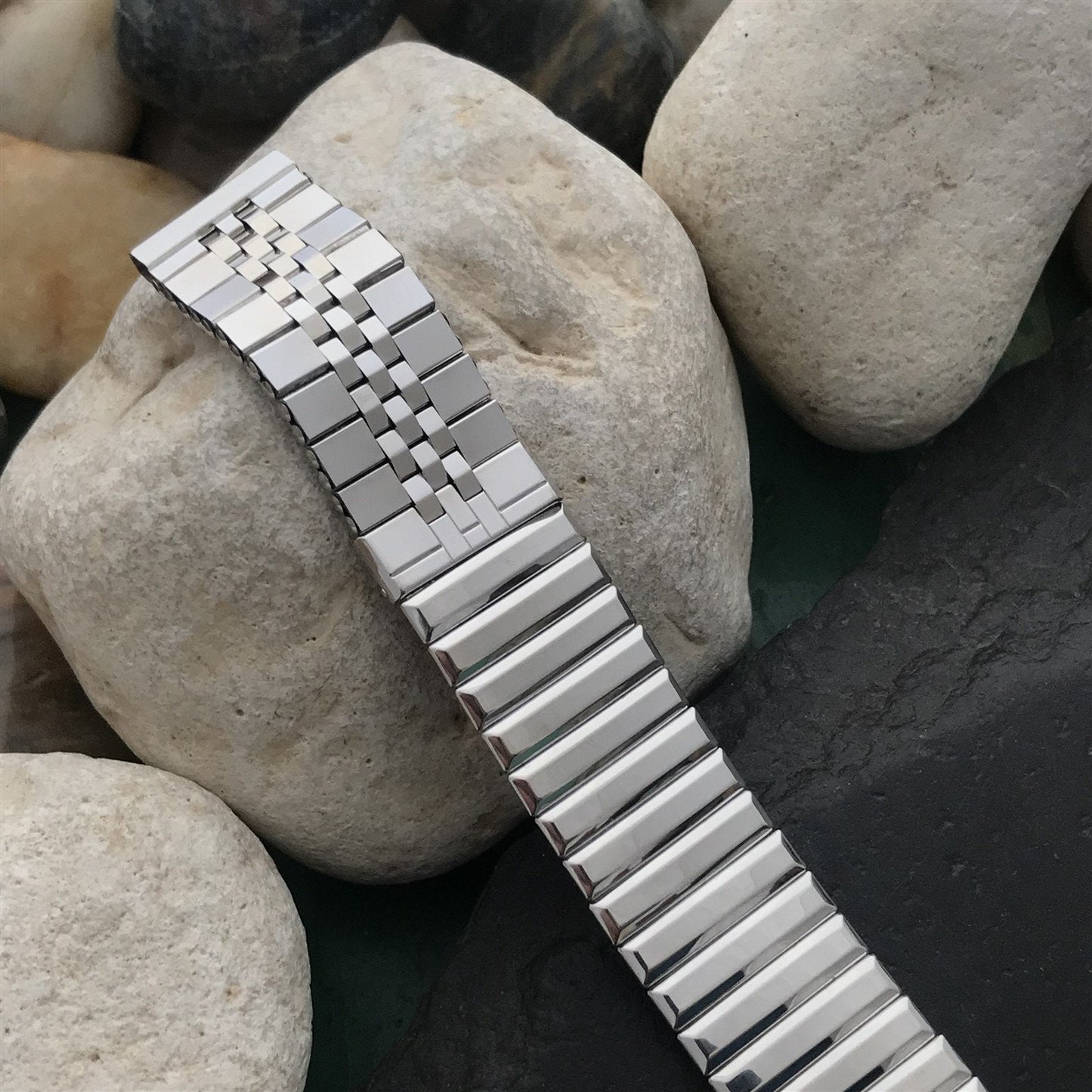 58" Kreisler USA White Gold-Filled Brick Link 1960s Unused Vintage Watch Band