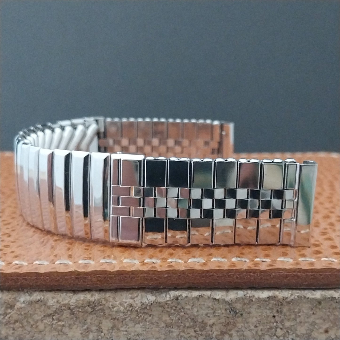 Vintage 5/8" Kreisler White Gold-Fill Brick Link Classic 1950s Unused Watch Band