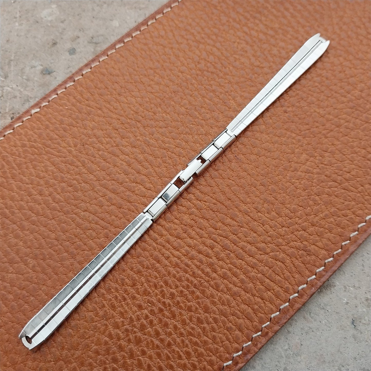 Ladies White Gold-Filled Mira-Flex USA MCM 1950s 1960s Unused Vintage Watch Band