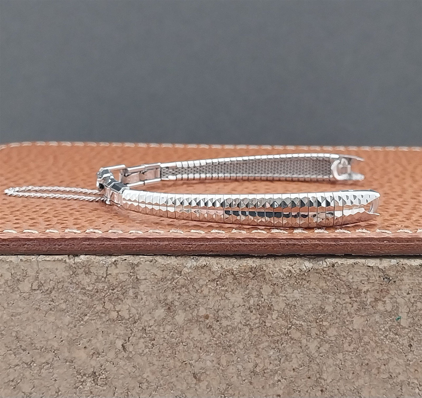 Ladies White Gold-Filled Kreisler MCM 1950s 1960s Unused Vintage Watch Band