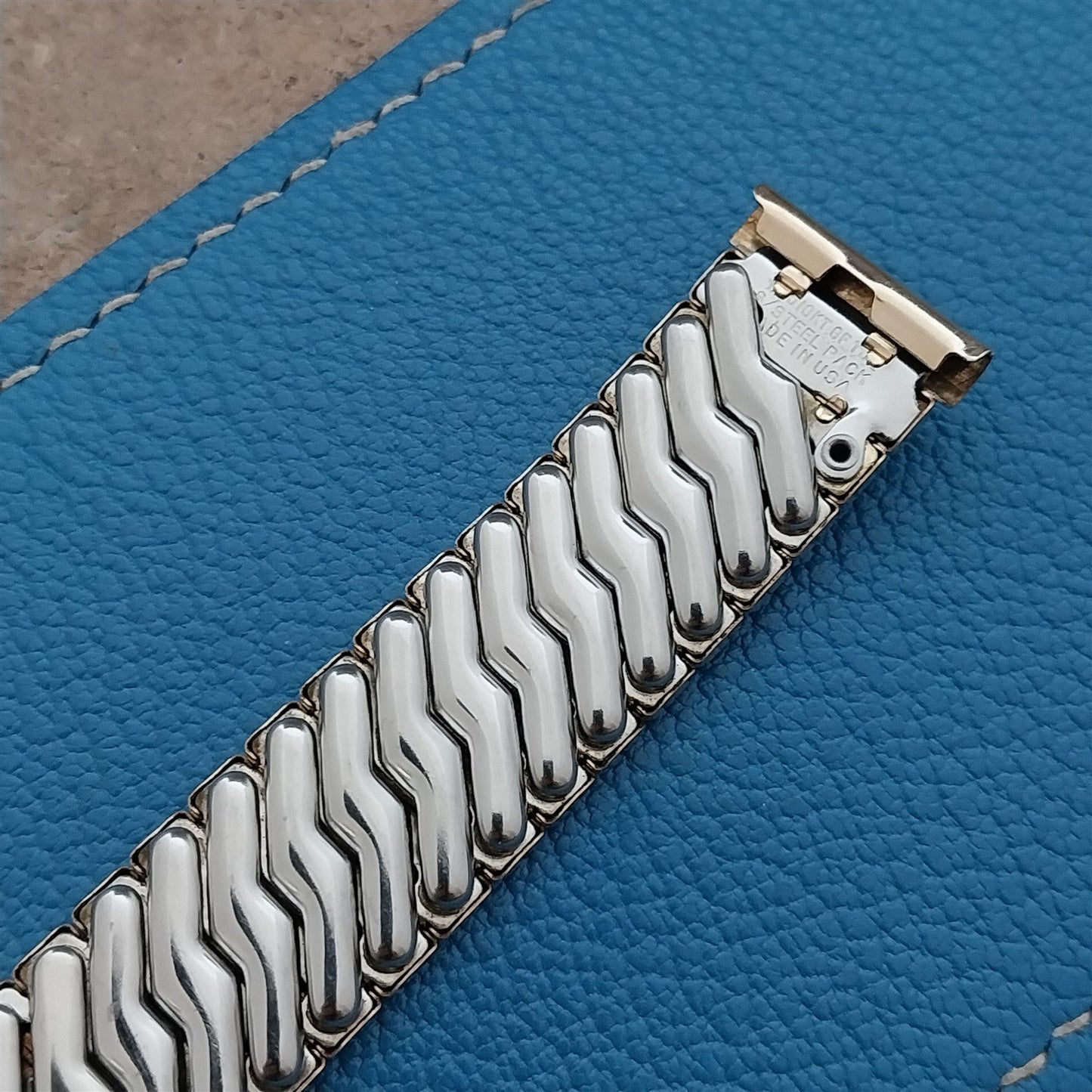 17.2mm 17mm Gold-Filled Airflex Unused 1950s Vintage Watch Band
