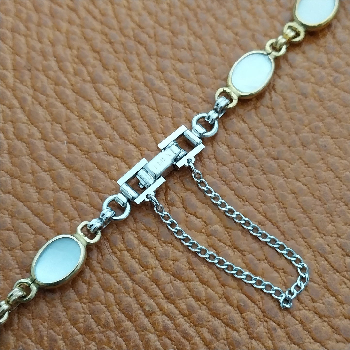 Yellow & White Gold-Fill Cameo Shell Ladies 1960s Vintage Cocktail Watch Band