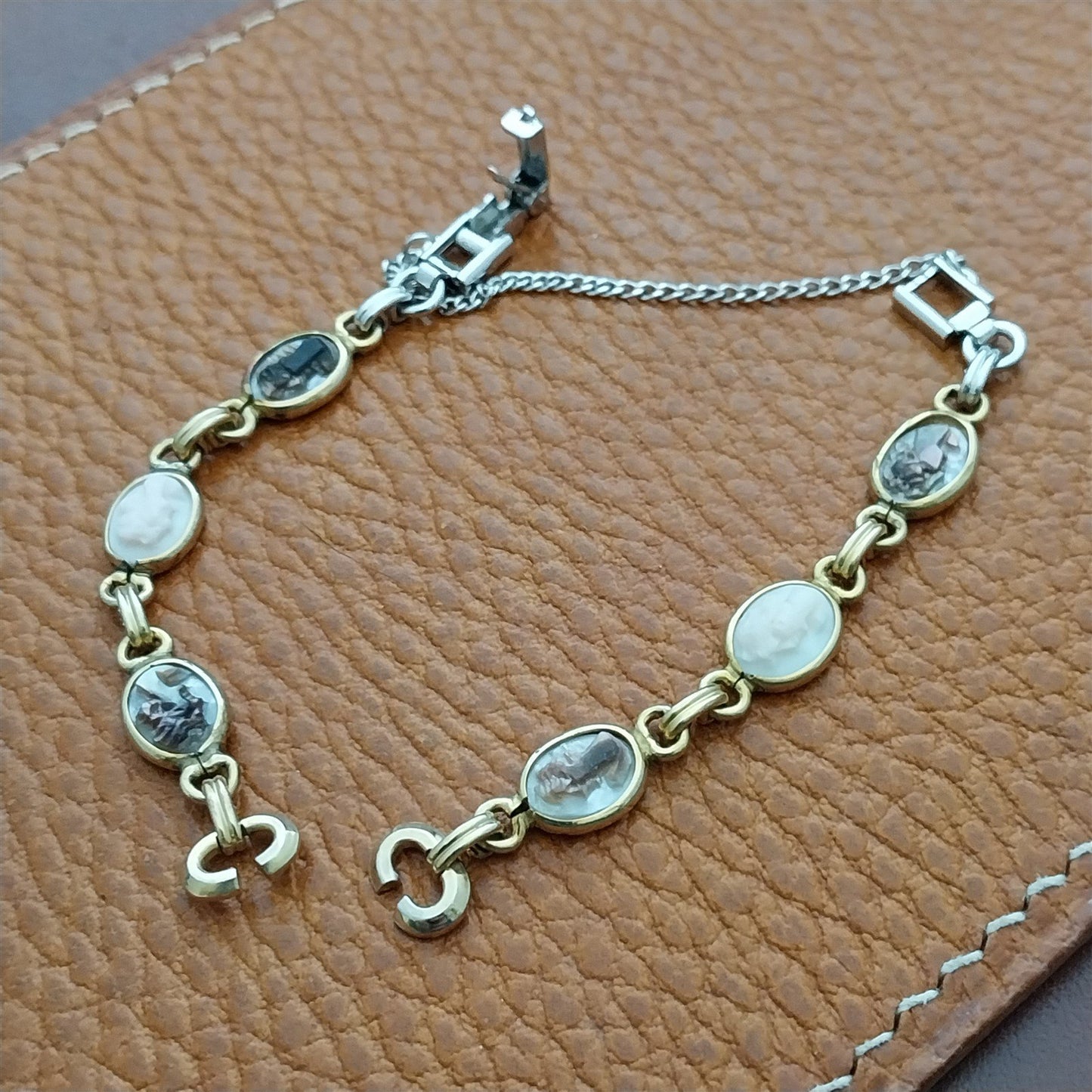 Yellow & White Gold-Fill Cameo Shell Ladies 1960s Vintage Cocktail Watch Band