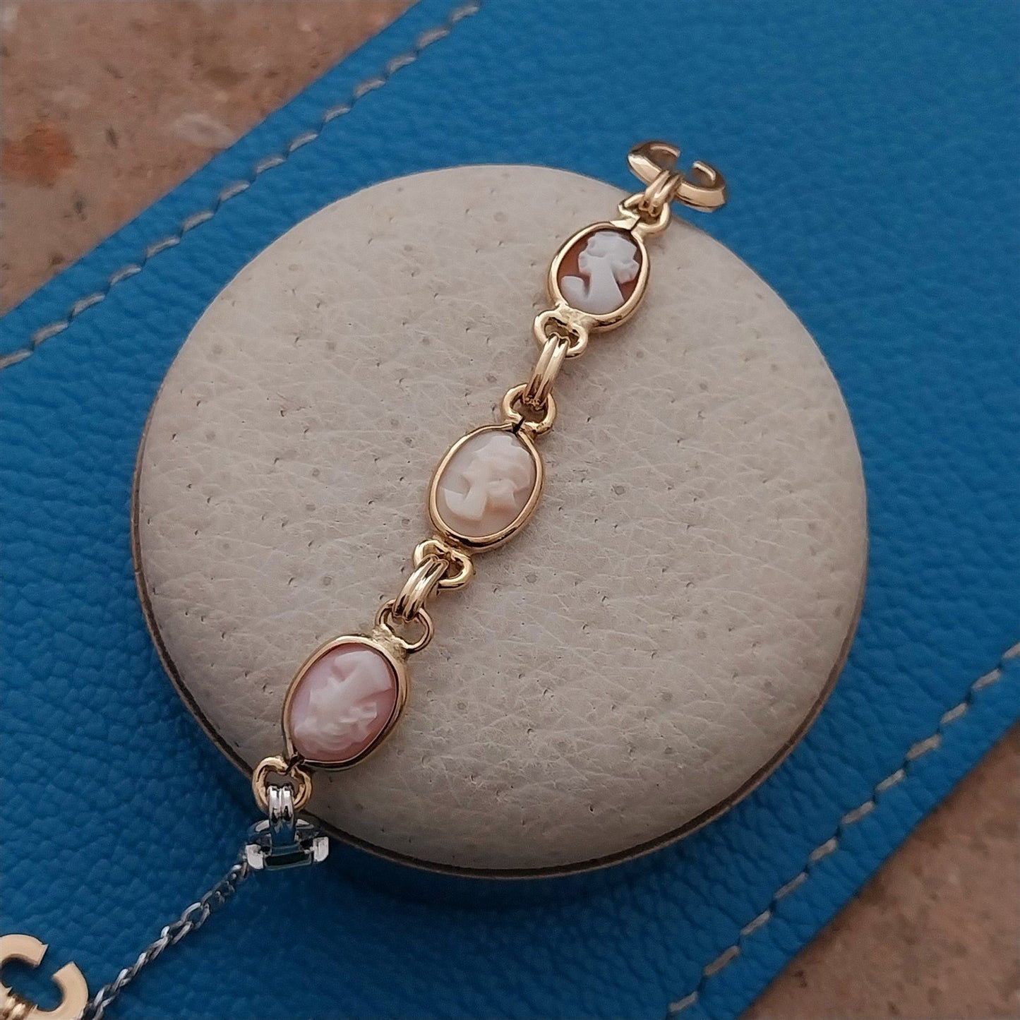 Yellow & White Gold-Filled Carved Shell Cameo Ladies 1960s Vintage Watch Band