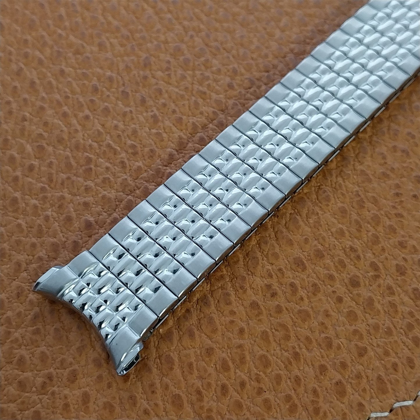 19mm 18mm 1969 Stainless Steel Rice Beads Speidel Tempest nos Vintage Watch Band