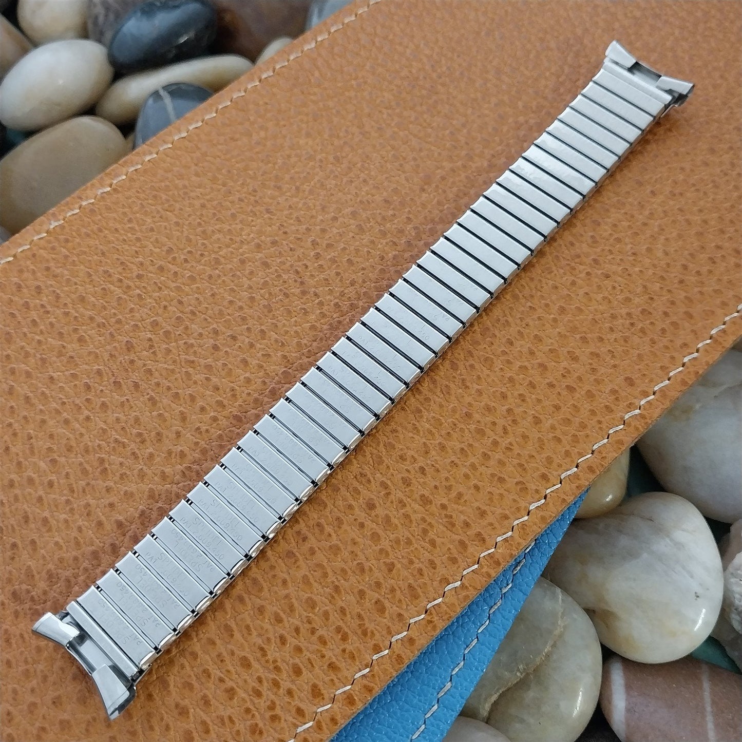 19mm 18mm 1969 Stainless Steel Rice Beads Speidel Tempest nos Vintage Watch Band