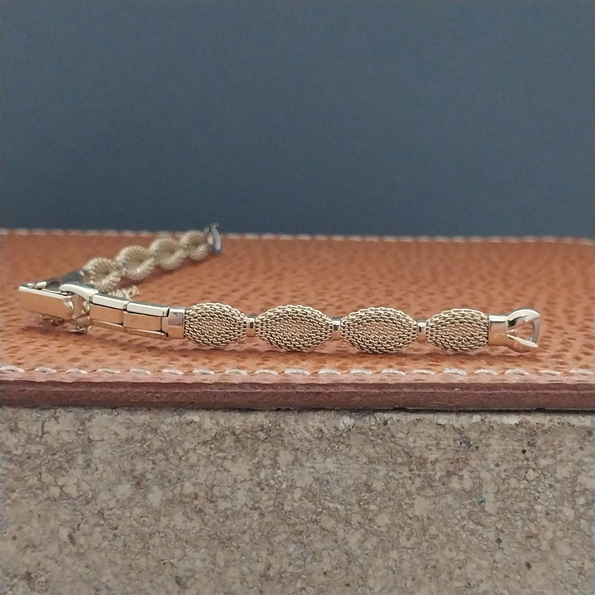 Ladies 10k Gold RGP Mesh Speidel Golden Bow 1960s Cocktail Watch Band