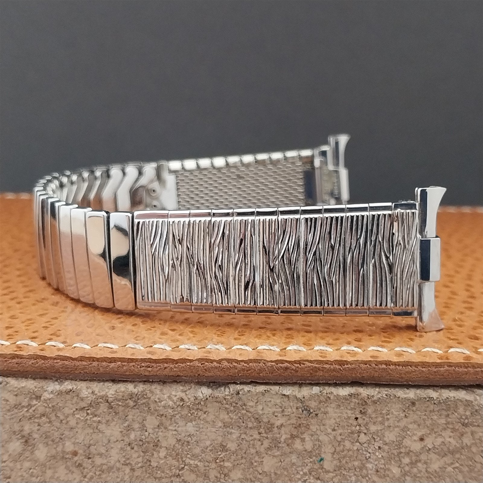 20mm 19mm 18mm Stainless Steel Bowles Bark Link Unused 1970s Vintage Watch Band