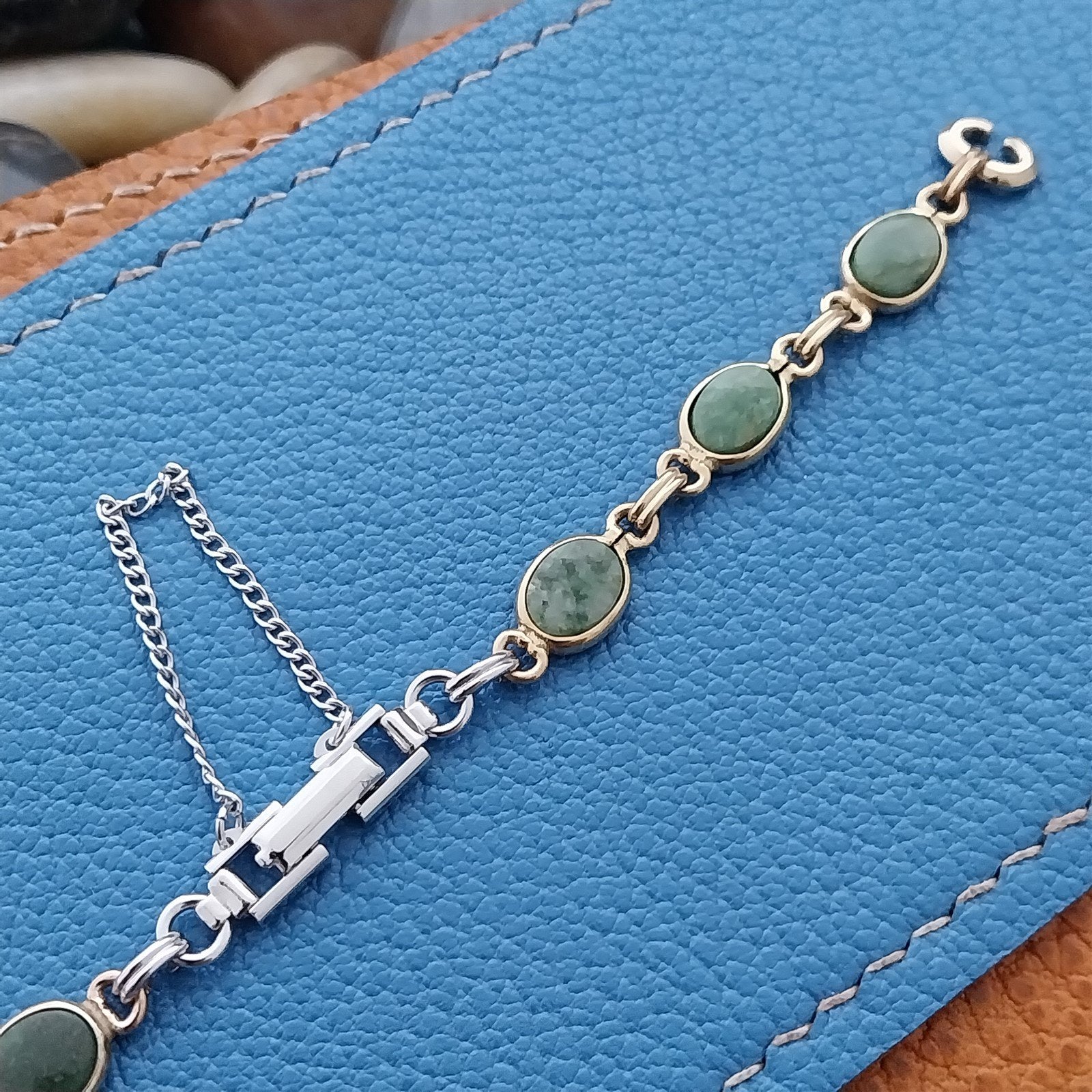 Wyoming Jade Stone White & Yellow Gold-Filled Ladies 1960s Vintage Watch Band