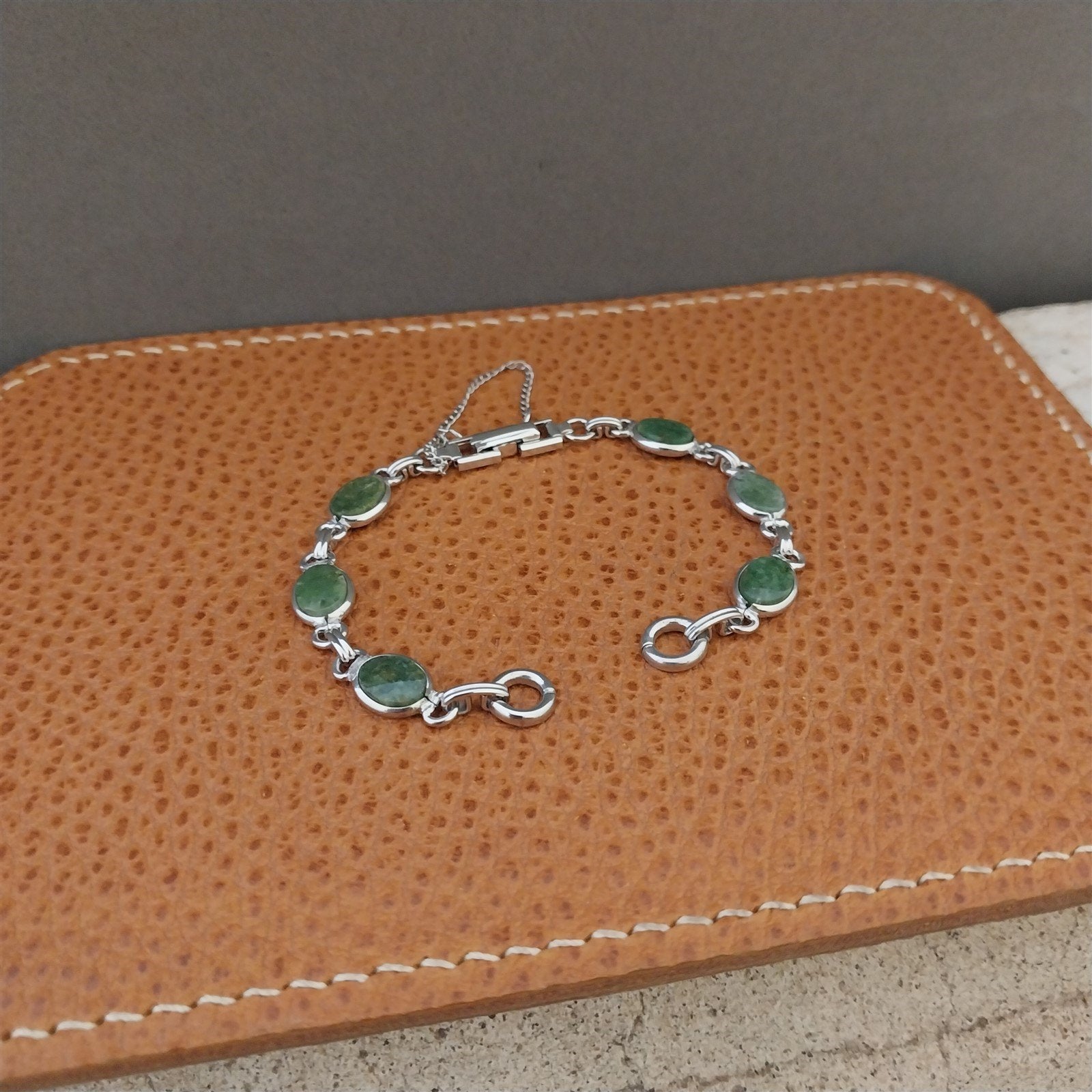 White Gold-Filled Jade Stone Kreisler Unused 1950s-1960s Vintage Watch Band