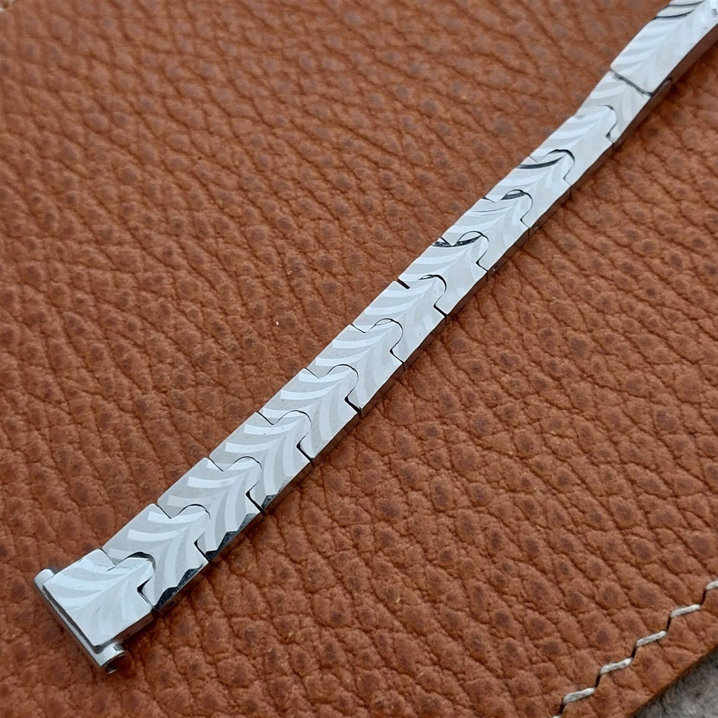 11mm White Gold-Plate AP Ladies Unused 1970s Vintage Watch Band