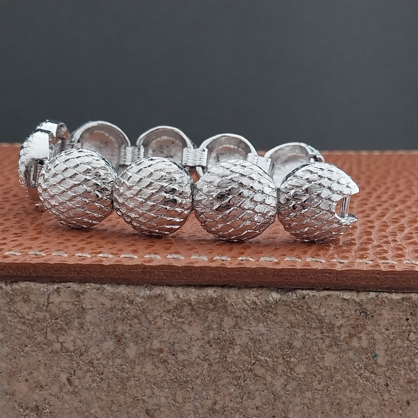 1970s JB Champion White Gold-Tone Mod Ladies Unused Vintage Watch Band