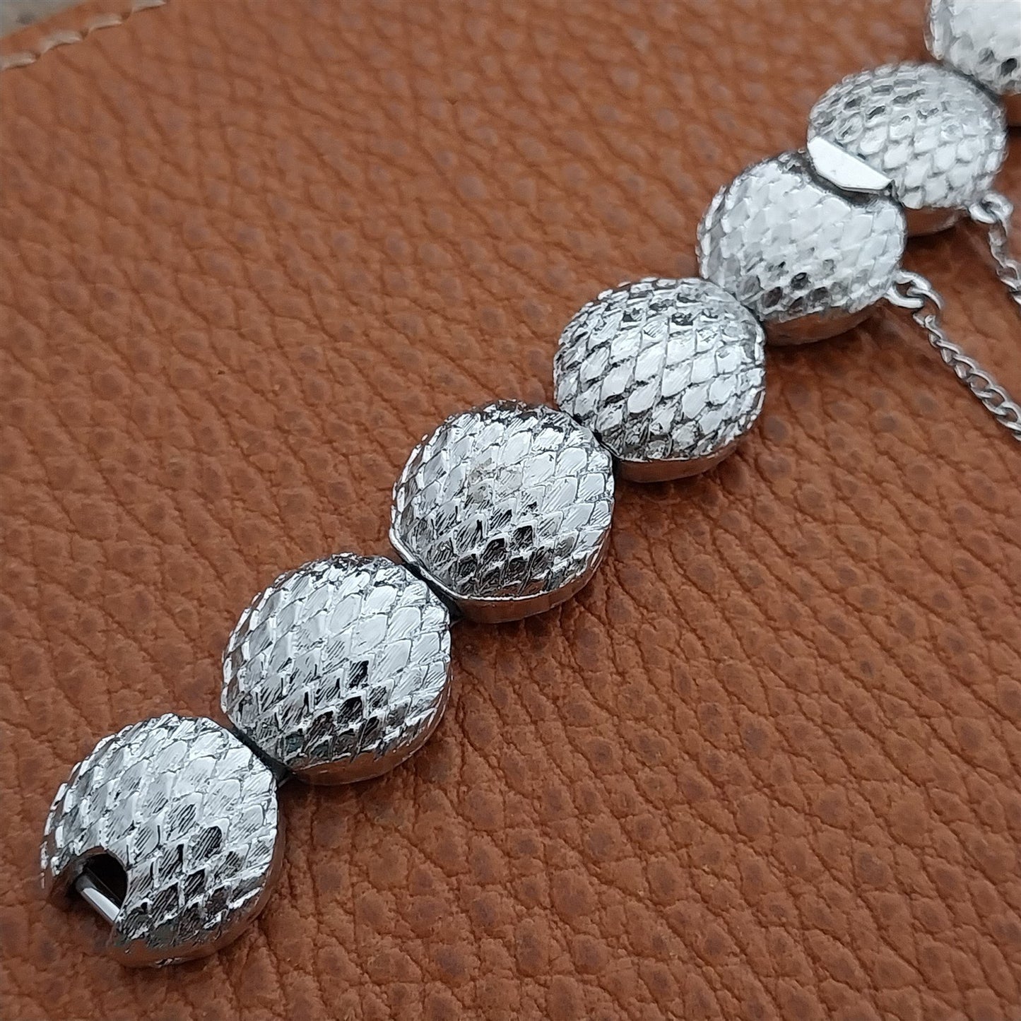 1970s JB Champion White Gold-Tone Mod Ladies Unused Vintage Watch Band