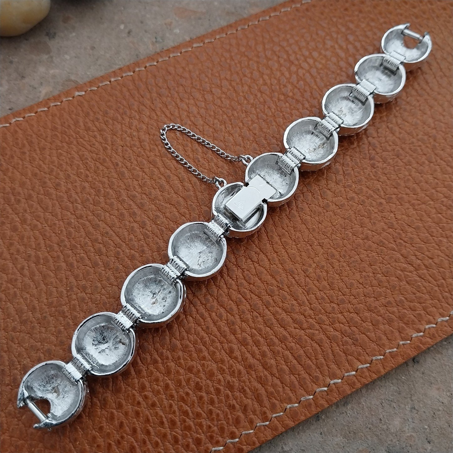 1970s JB Champion White Gold-Tone Mod Ladies Unused Vintage Watch Band