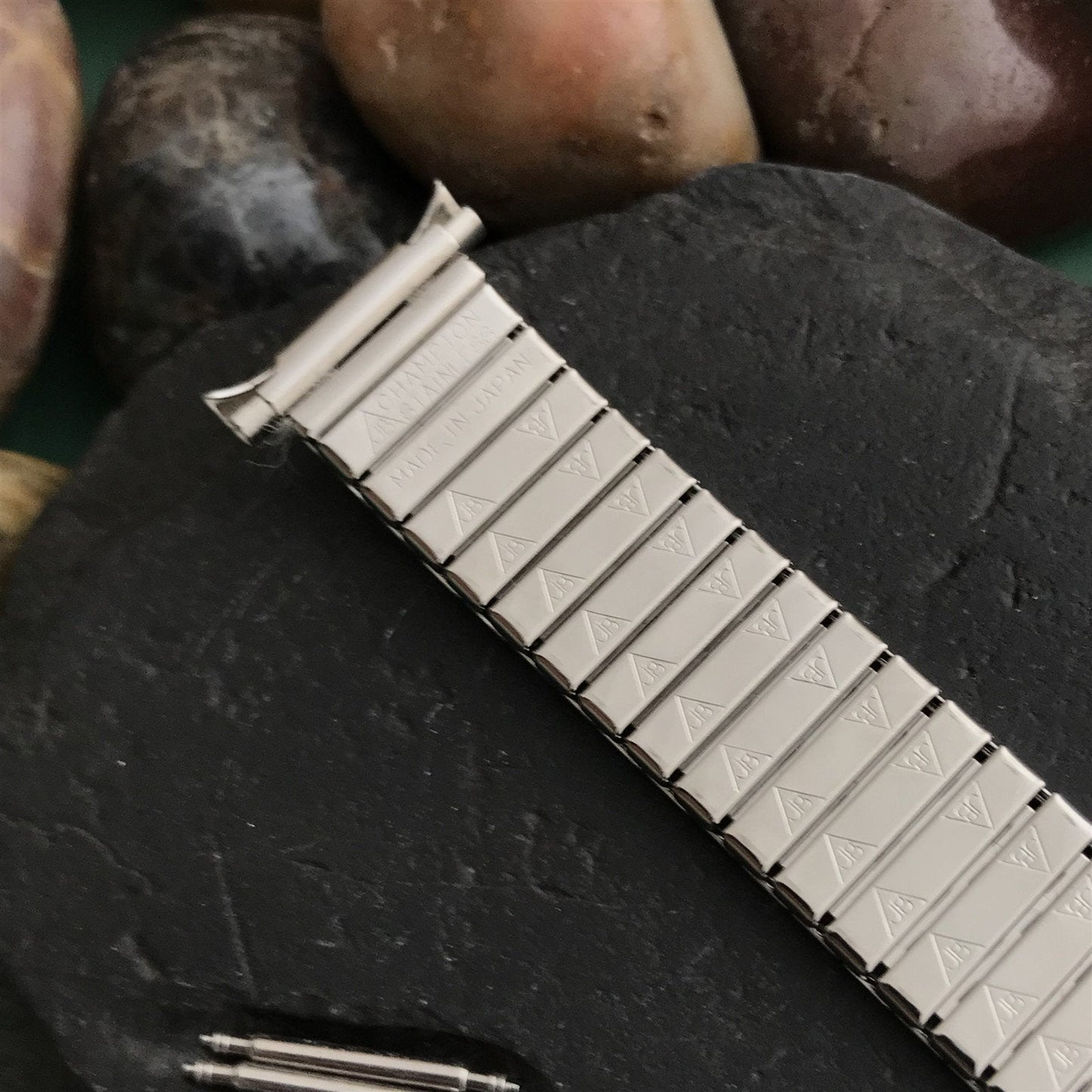 18mm 19mm 20mm Champion Japan Stainless Expansion nos Unused Vintage Watch Band