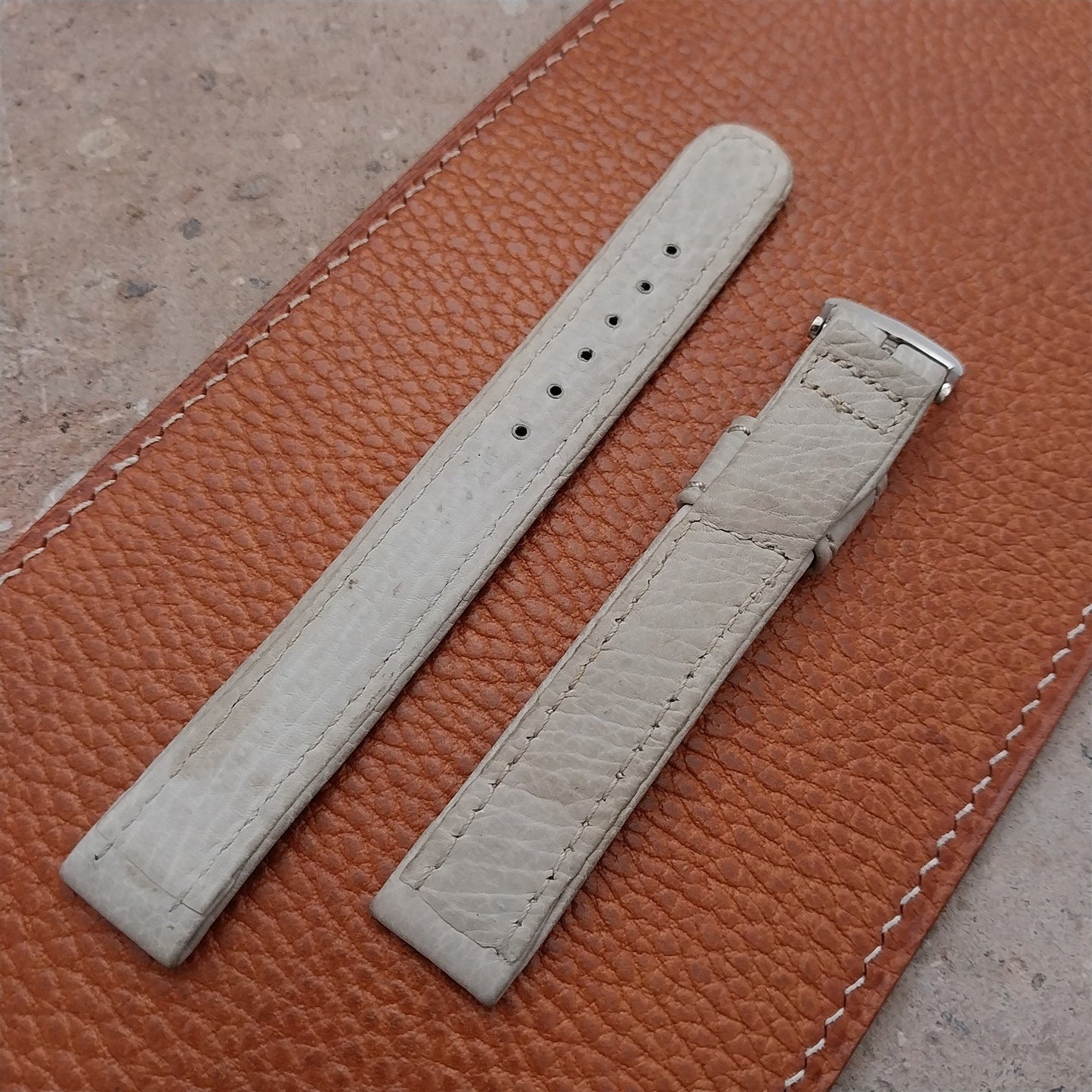 16mm Long Gray Shrunken Calf Single-Keeper Unused nos 1960s Vintage Watch Band