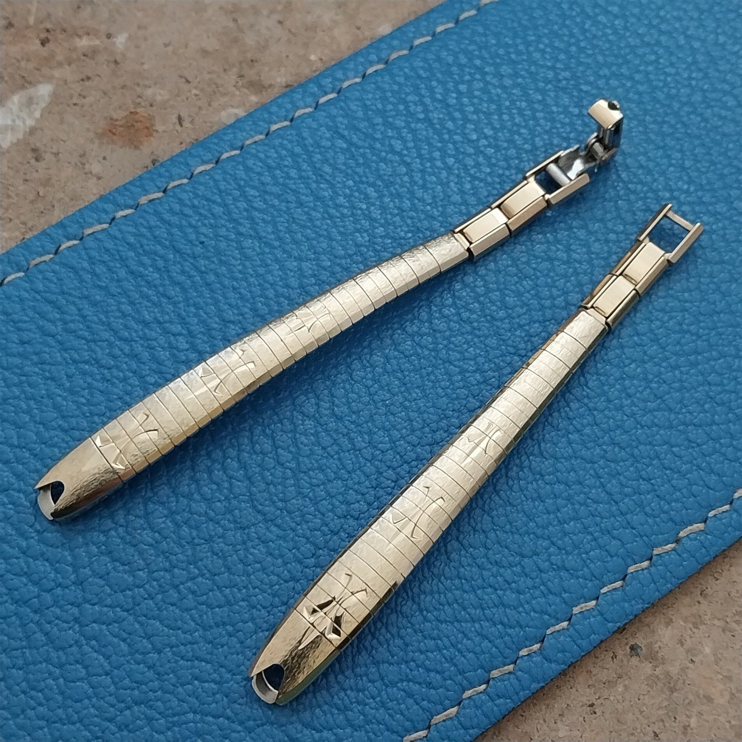 Gold-Filled Kreisler Fleur De Lis 1960s Ladies Vintage Cocktail Watch Band