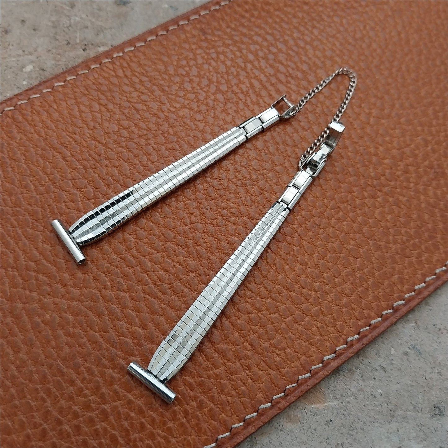 1/2" White Gold Filled nos Duchess Ladies 1960s Unused Vintage Watch Band