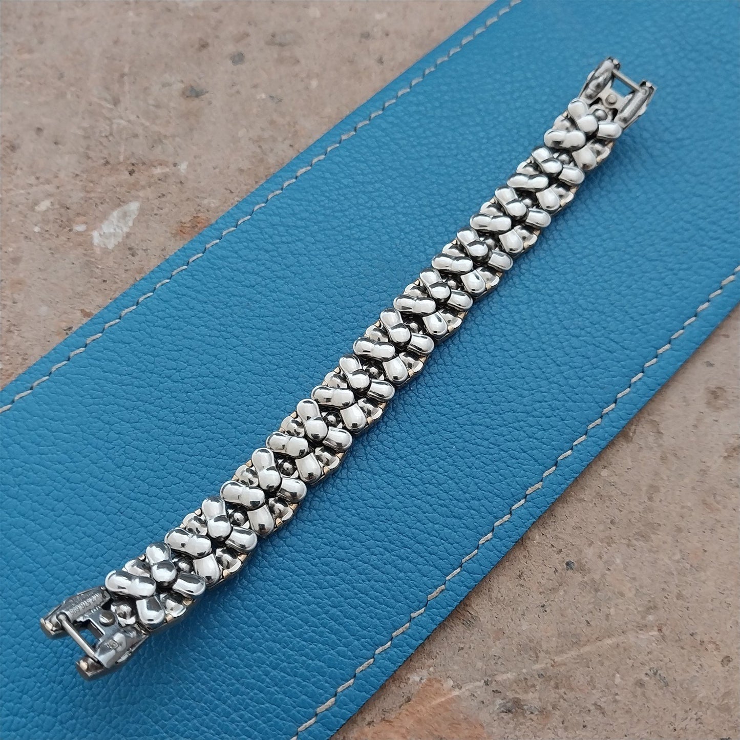 1950s Ladies Gold Filled & Lizard Apex Expansion Vintage Cocktail Watch Band