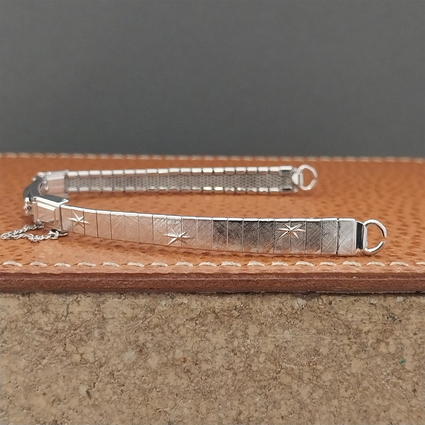 Ladies White Gold-Filled Downing Starburst 1960s Unused Vintage Watch Band