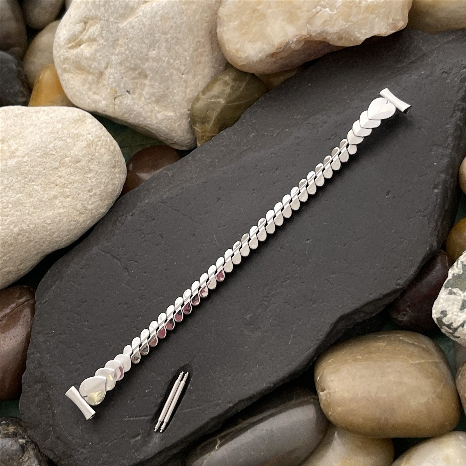 11mm Ladies Stainless Steel Hearts Bellavance Unused 1950s Vintage Watch Band