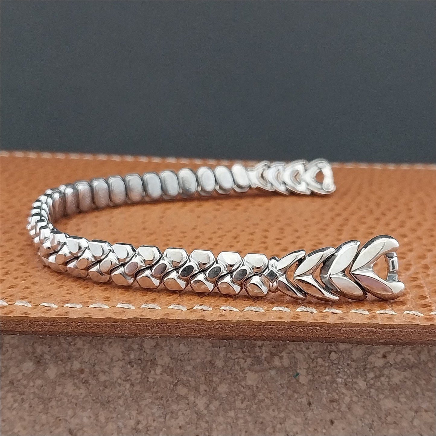 Ladies White Gold-Filled Long Speidel Golden Harvest Unused Vintage Watch Band