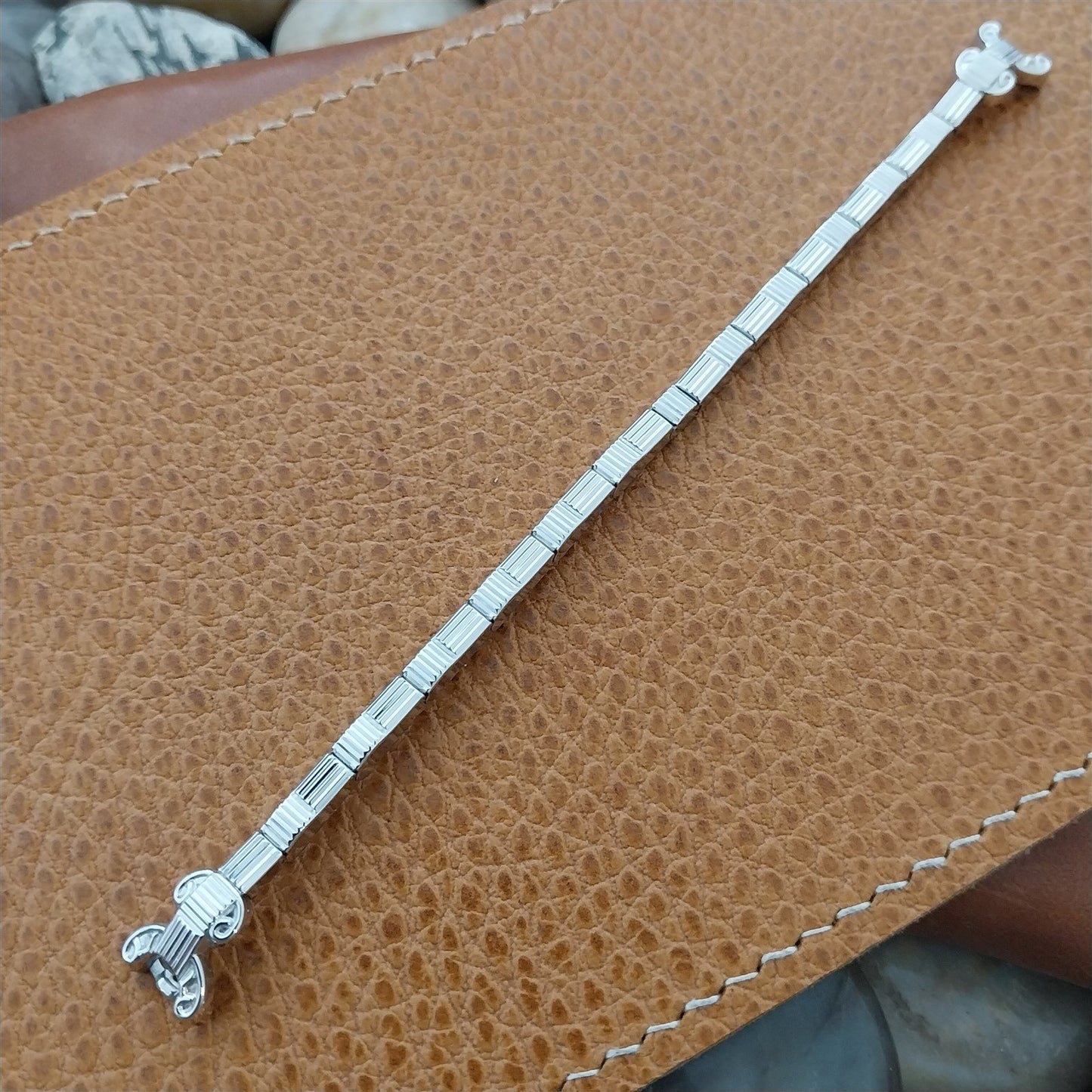 White Gold-Filled Speidel Criss-Cross 1950s Ladies Unused Vintage Watch Band