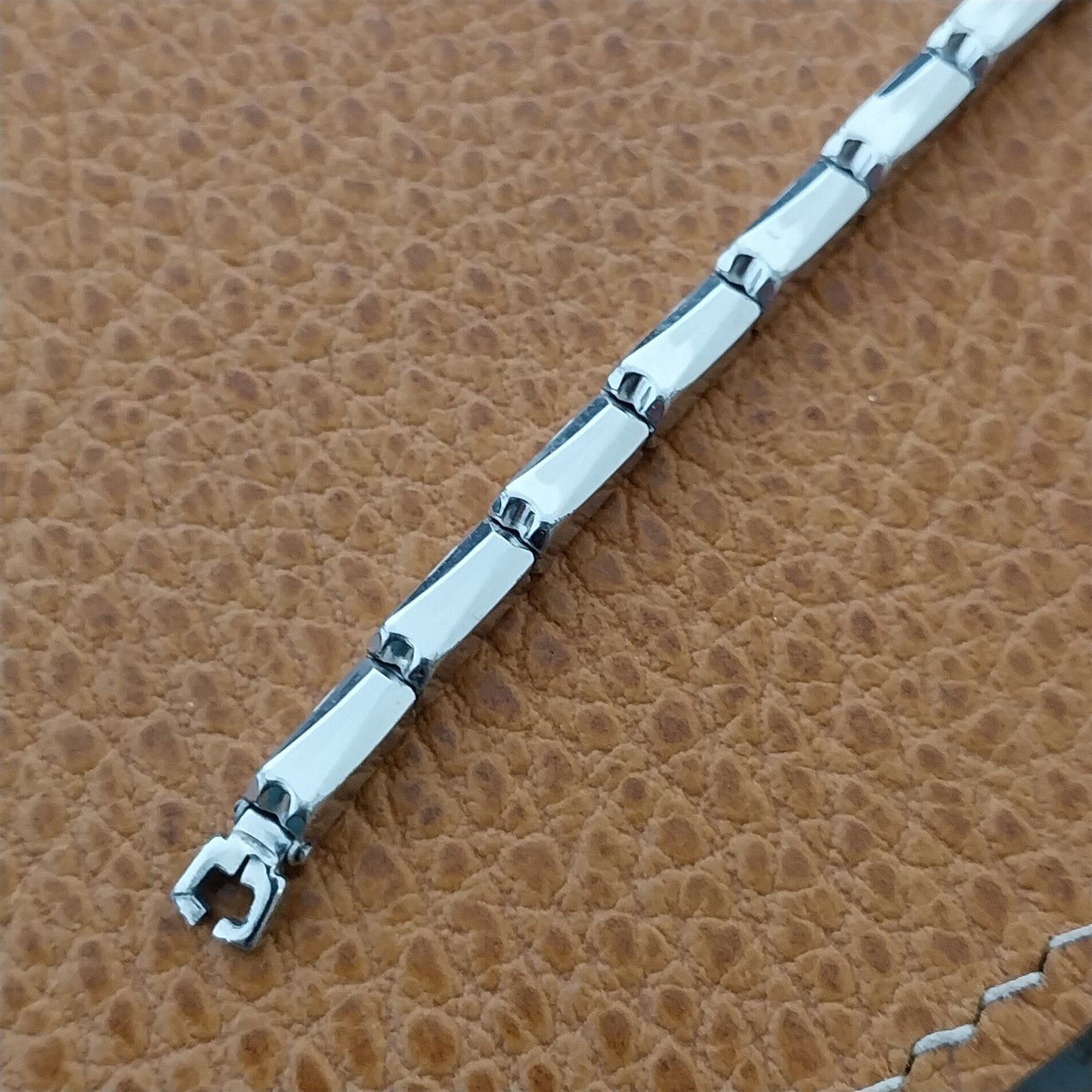 Womens 12k White Gold-Filled B & R Single Lug Unused 1960s Vintage Watch Band