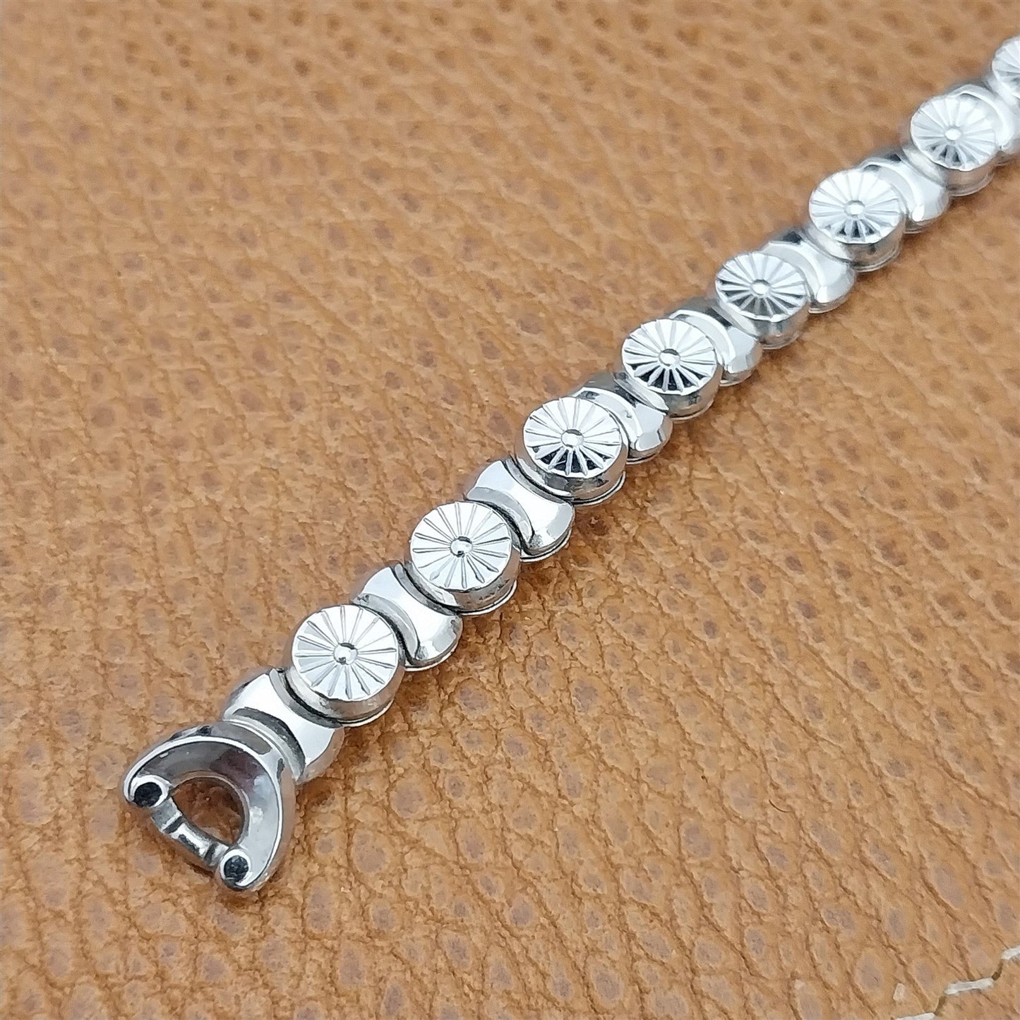 1954 White Gold-Filled Buttons & Bows Ladies Speidel Unused Vintage Watch Band