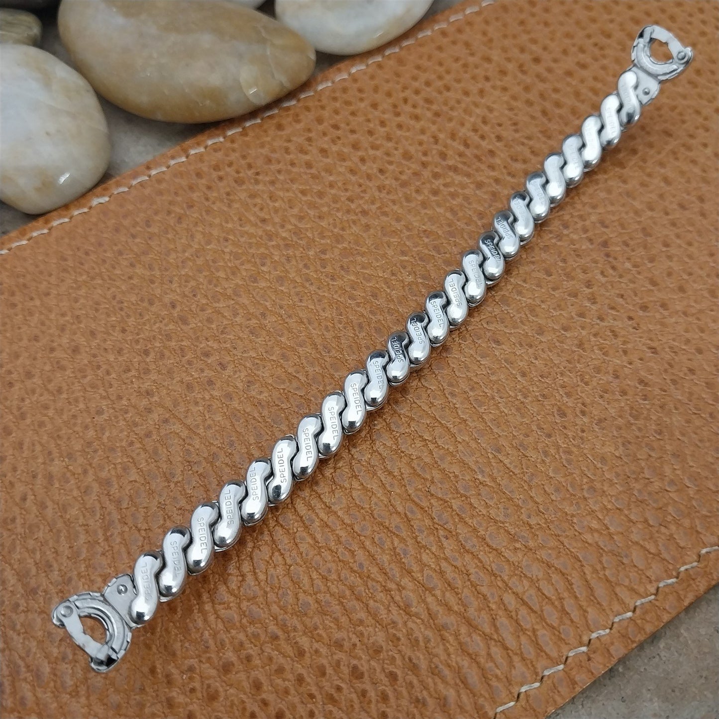 1954 White Gold-Filled Buttons & Bows Ladies Speidel Unused Vintage Watch Band
