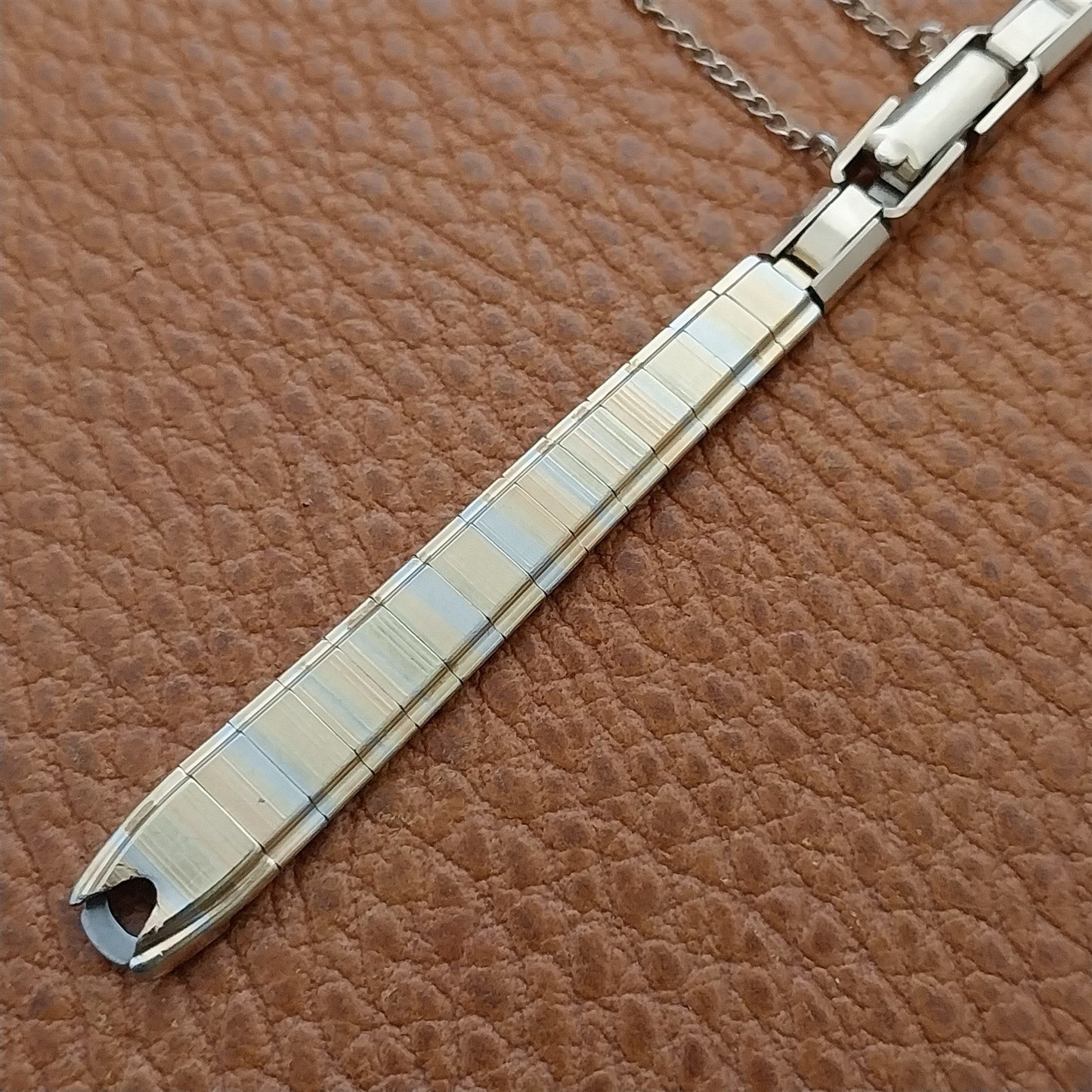 Kreisler Tri-Tone Gold-Filled Single-Lug Unused 1960s Ladies Vintage Watch Band