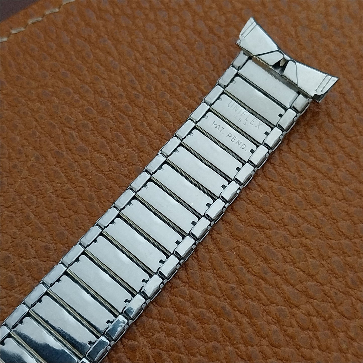 19mm 18mm Stainless Classic Stretch Bellavance 1960s Unused Vintage Watch Band