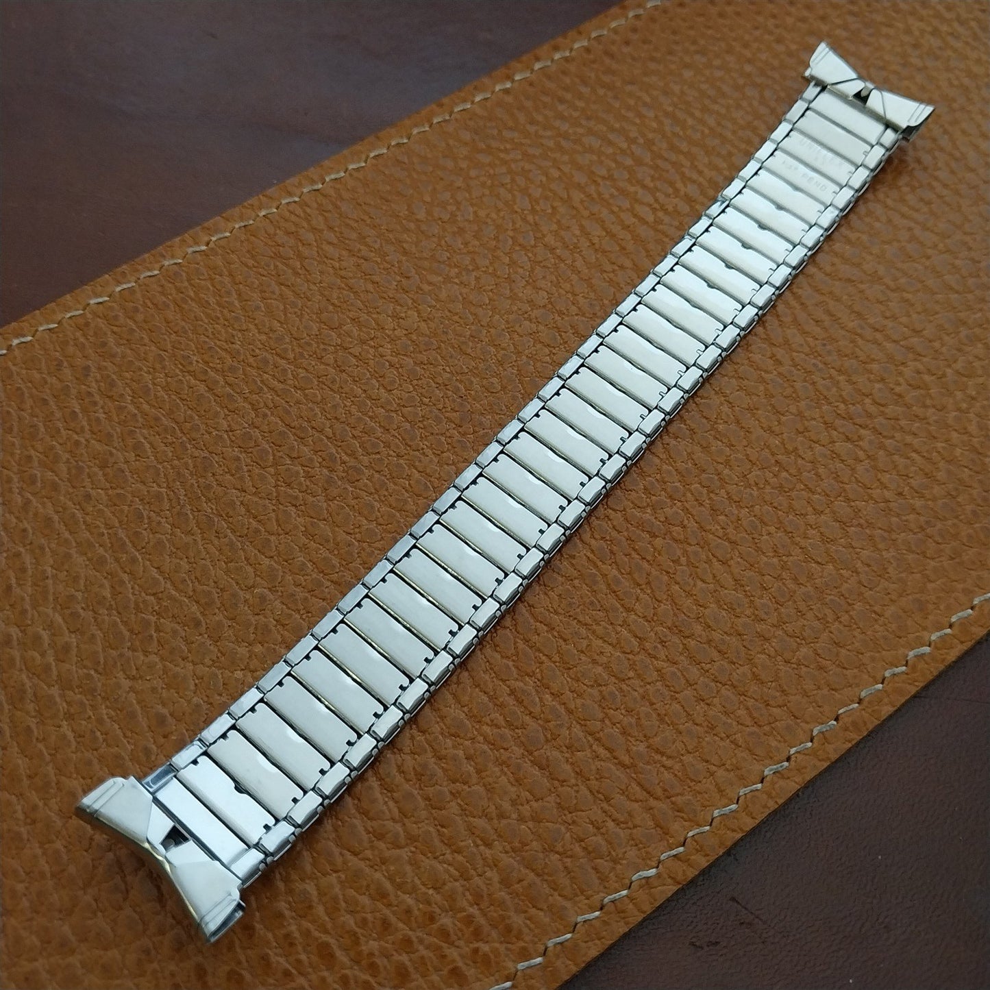19mm 18mm Stainless Classic Stretch Bellavance 1960s Unused Vintage Watch Band