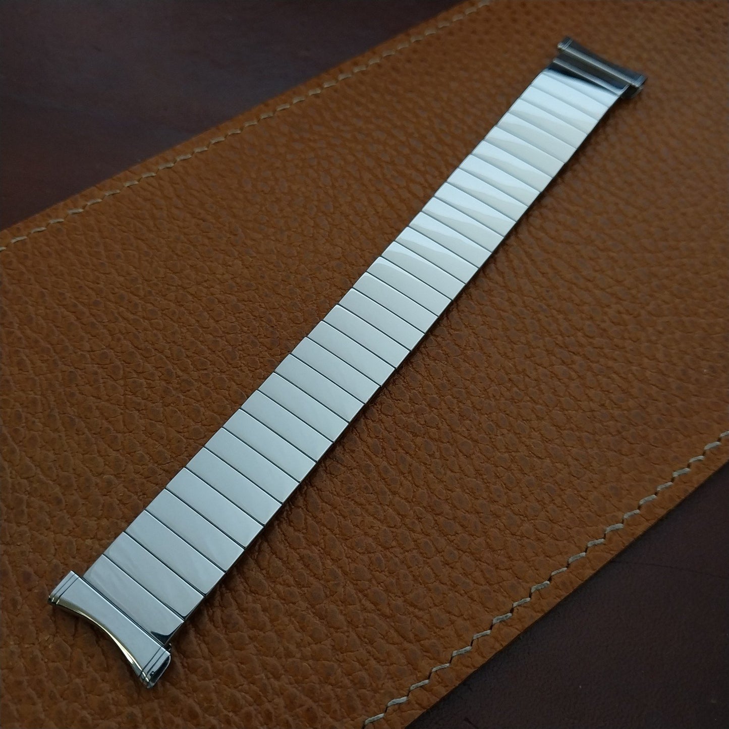 19mm 18mm Stainless Classic Stretch Bellavance 1960s Unused Vintage Watch Band