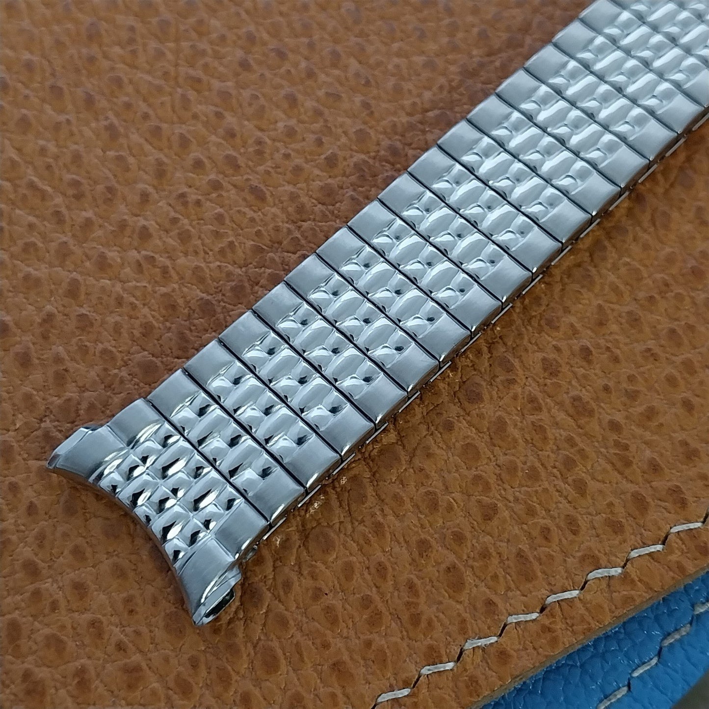 19mm 18mm 1968 Stainless Steel Rice Beads Speidel Unused Vintage Watch Band