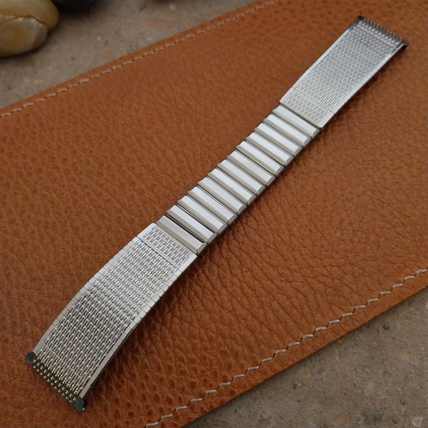 19mm 18mm 17.2mm Kreisler USA Stainless Steel Unused 1960s Vintage Watch Band