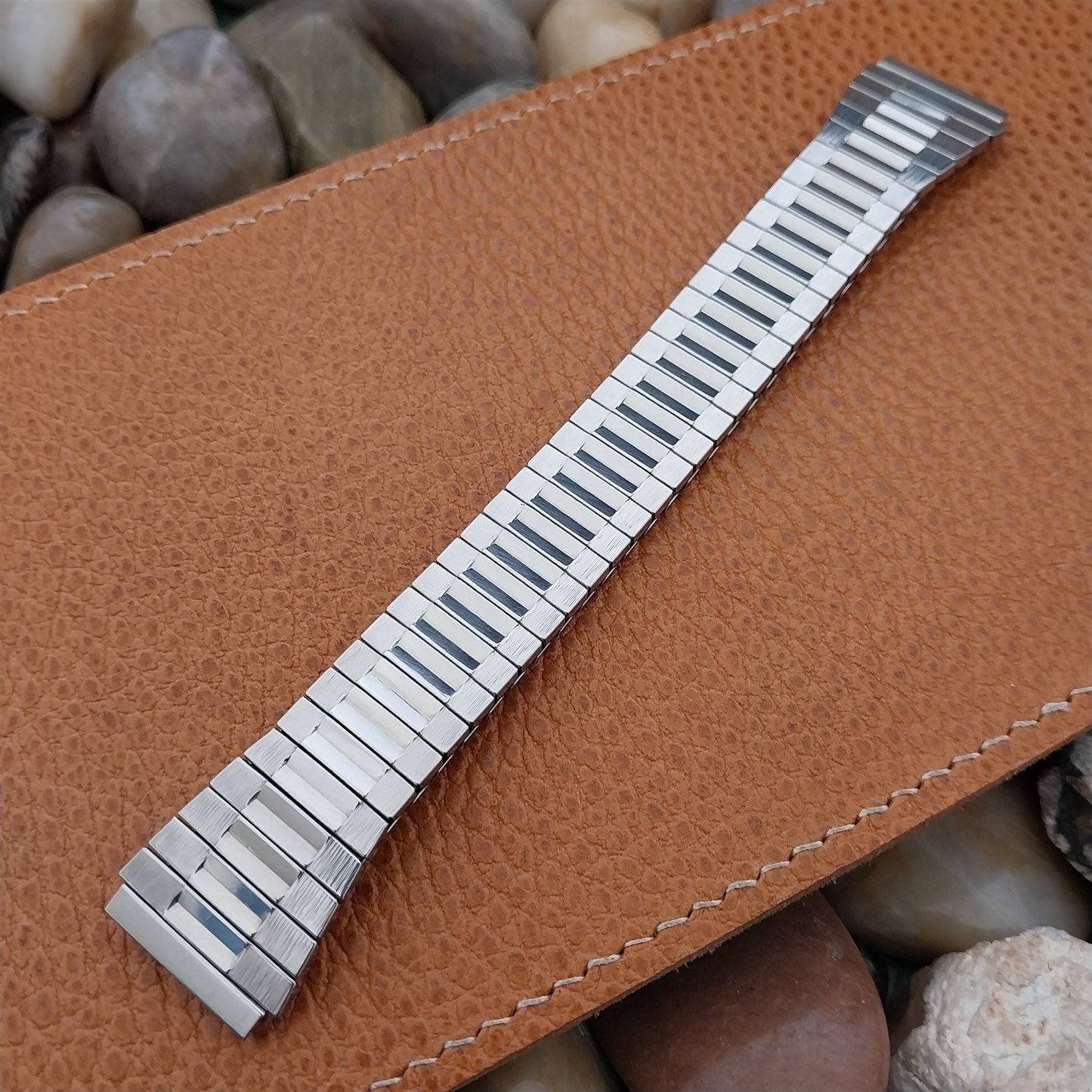 19mm Stainless Steel Flared Expansion nos Unused Vintage Watch Band