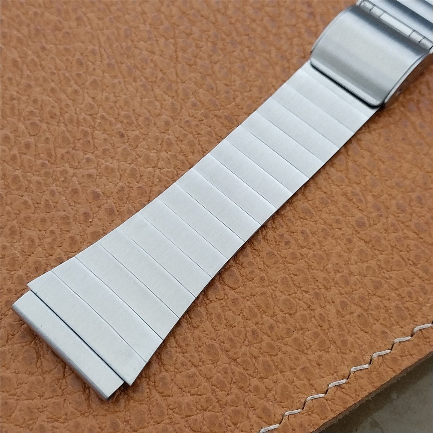 19mm LED LCD Speidel Stainless Steel Flared Unused 1970s Vintage Watch Band