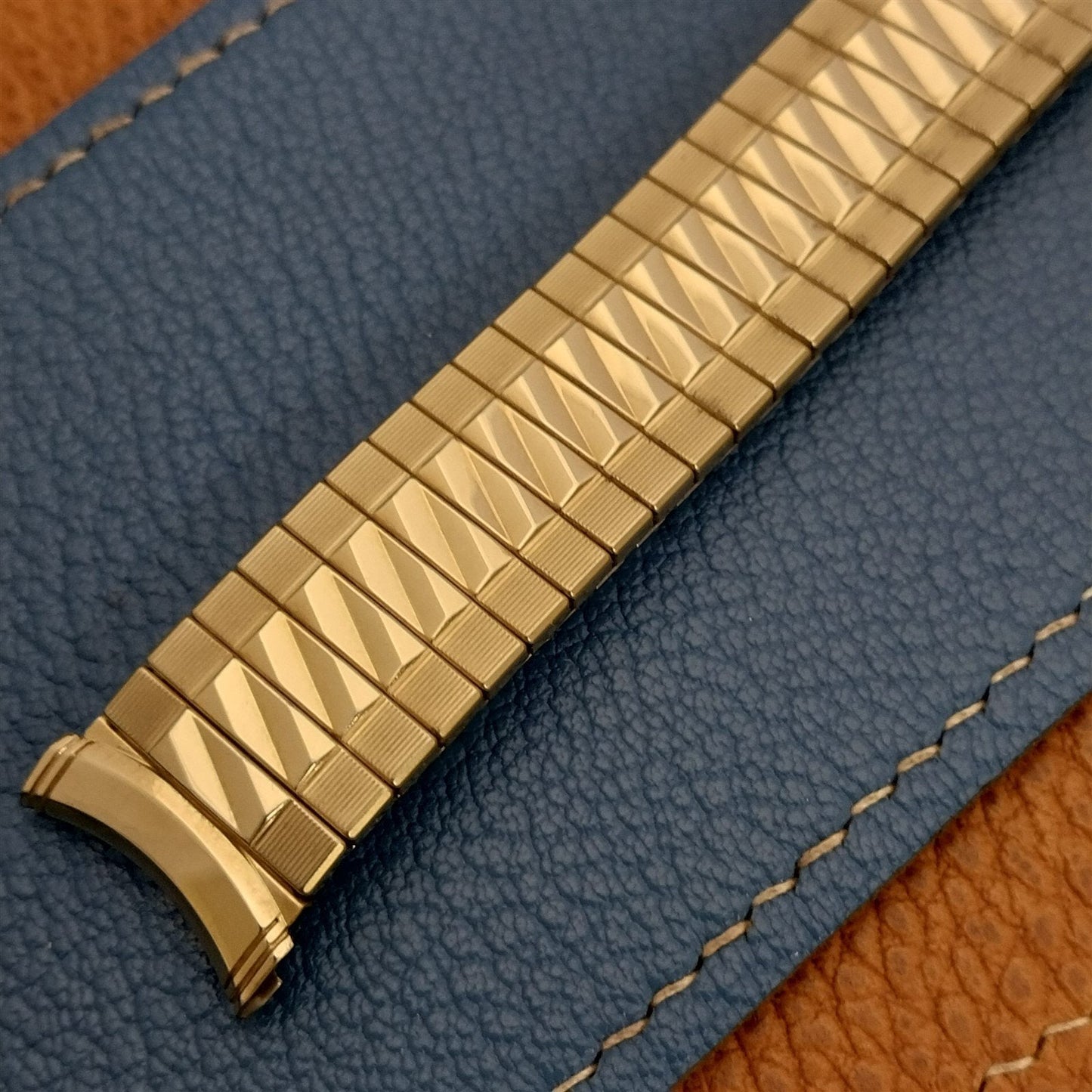 19mm 18mm Kreisler USA 10k Yellow Gold-Filled Unused 1960s Vintage Watch Band