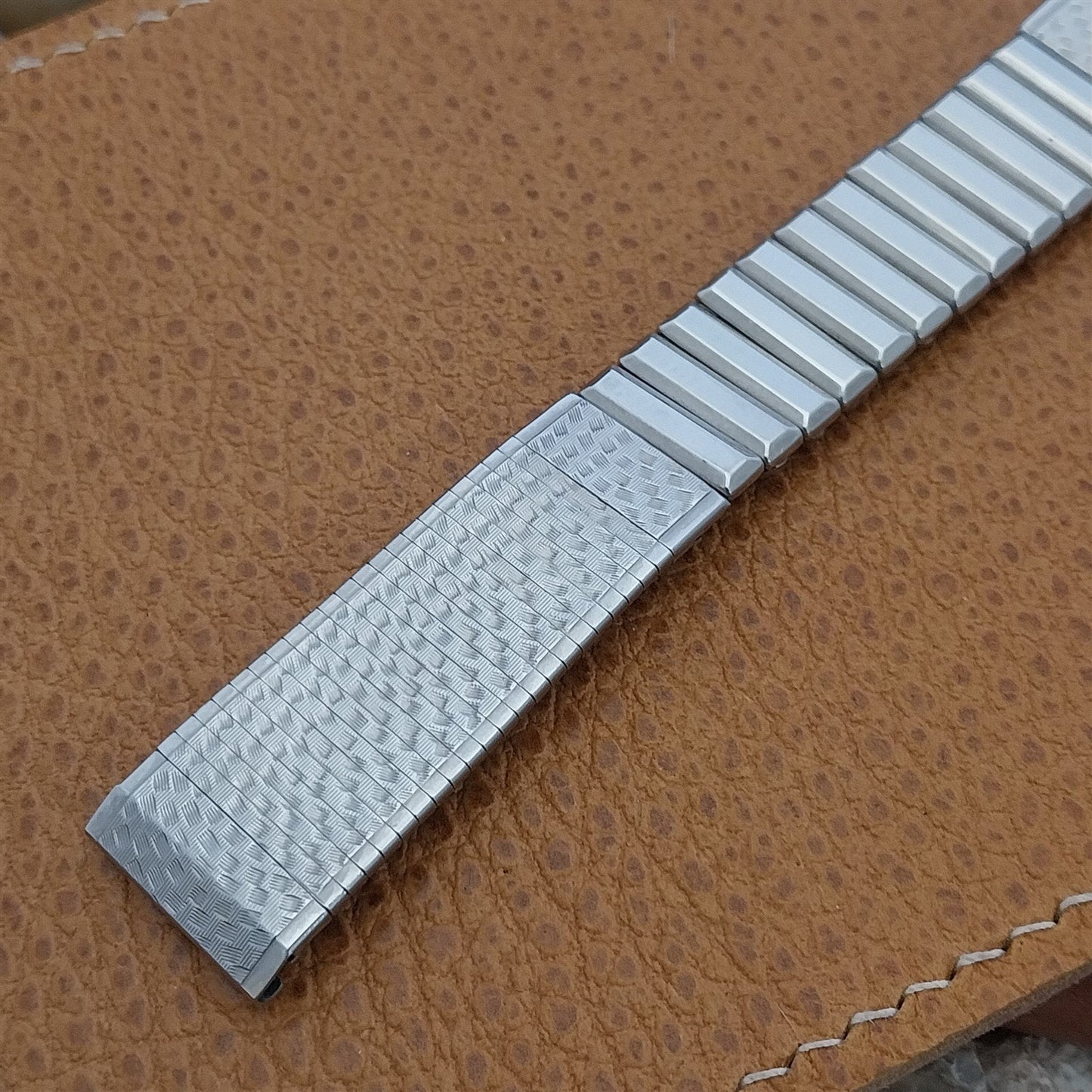 17.2mm 11/16" Kreisler USA Stainless Steel Unused nos 1960s Vintage Watch Band