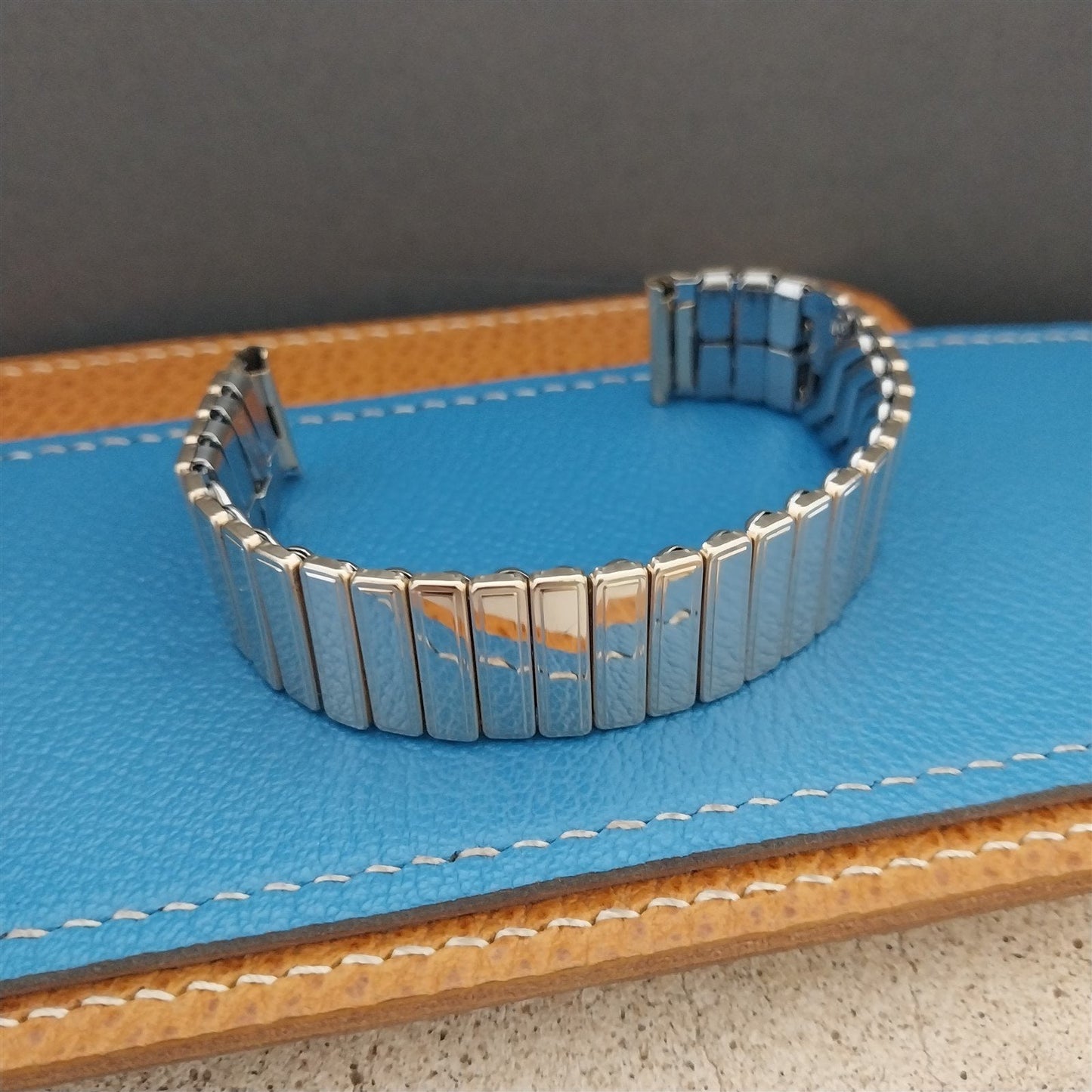 10k Gold-Filled Expansion 5/8" Duchess USA Unused 1950s Vintage Watch Band