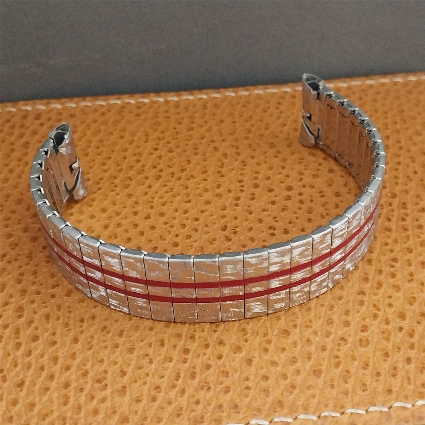 17.2mm Uniflex Stainless Steel & Red Stripe Unused 1960s Vintage Watch Band