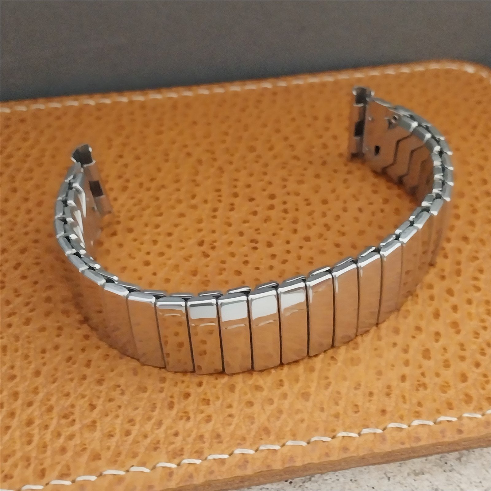 19mm 18mm 16mm Stainless Steel Expansion Duchess Unused 1960s Vintage Watch Band