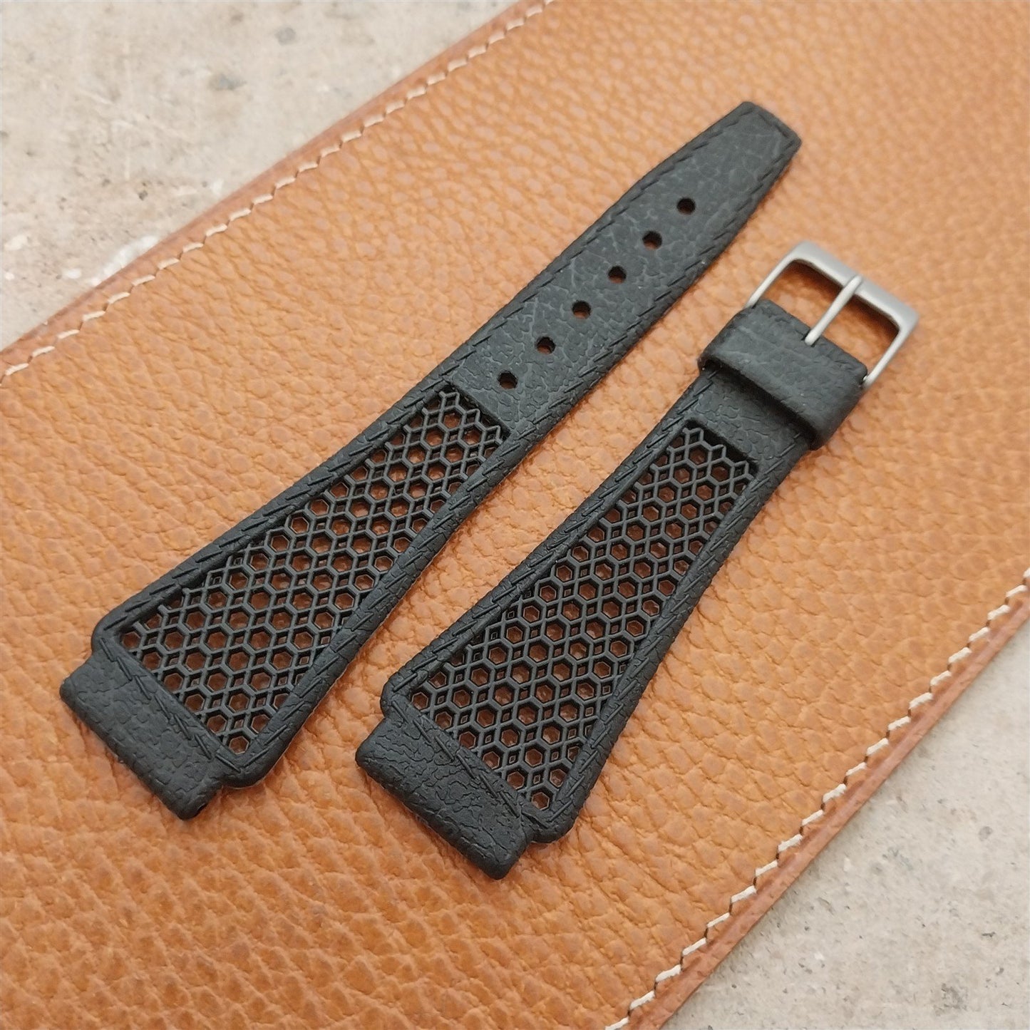 20mm Playa Swiss Tropical 1970s Vintage Dive Watch Strap & Bead Blasted Buckle
